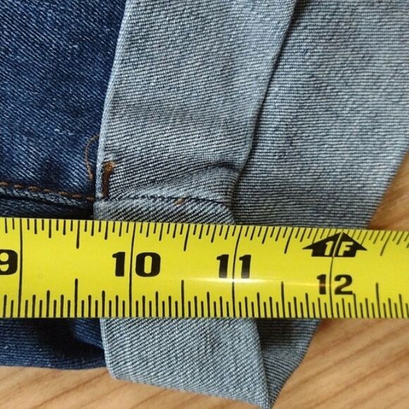 Calvin Klein Cuffed Bermuda 5 Pocket Jean Shorts Size 33 - Picture 9 of 11